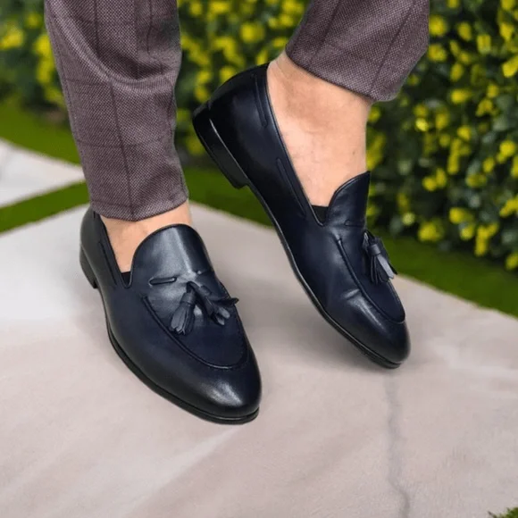 BOGGI MILANO BLACK LEATHER MENS TASSEL DRESS SHOES Men main image 3